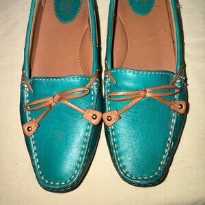 Clark's Teal Loafer EUC